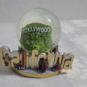 California Hollywood Snow Globe